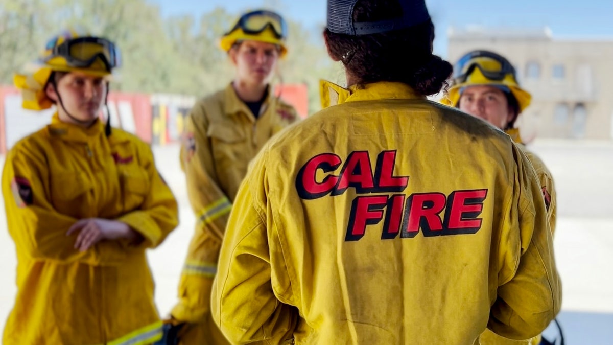 California teens learn firefighting techniques