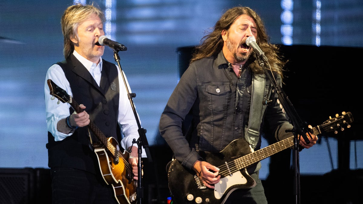 The Beatles legend brought Foo Fighters star on stage to sing
