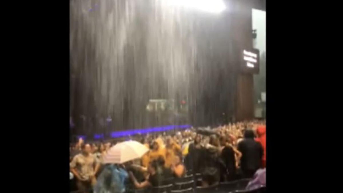 halsey concert flooded