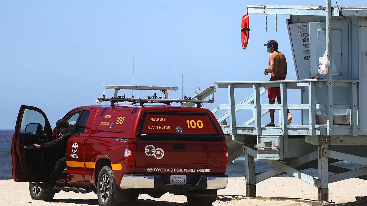lifeguards during covid on santa monica beach