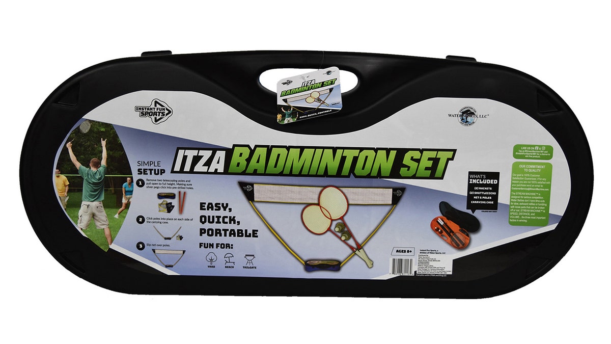 Badminton set