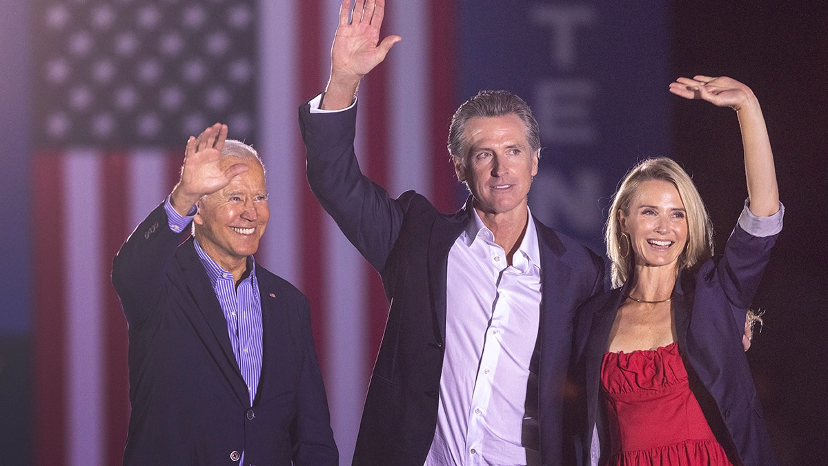 Biden campaigns for Gavin Newsom