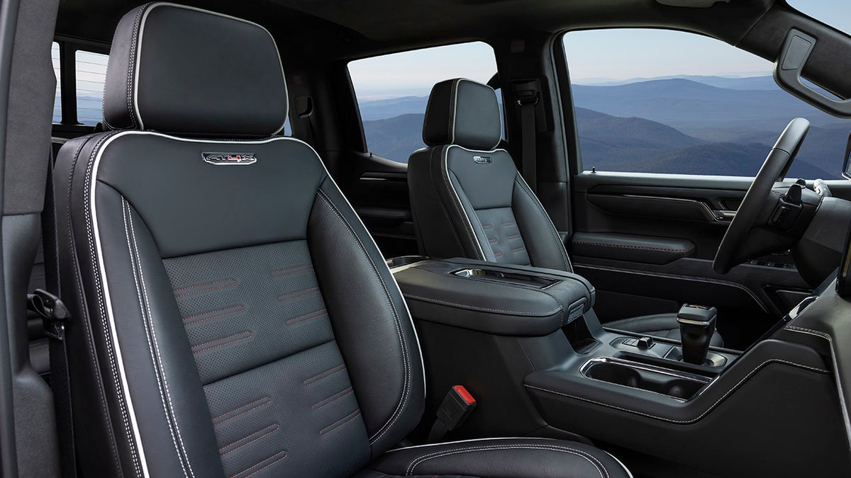 GMC Sierra seats