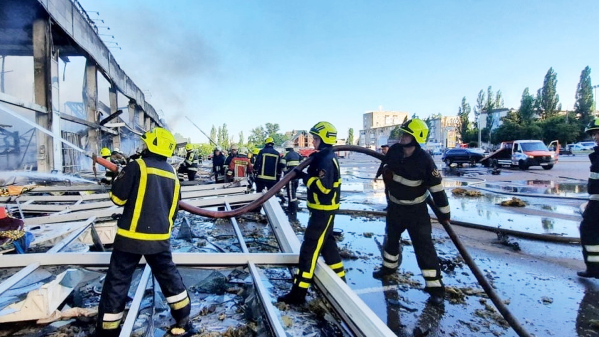 Ukraine Kremenchuk mall Russia airstrike