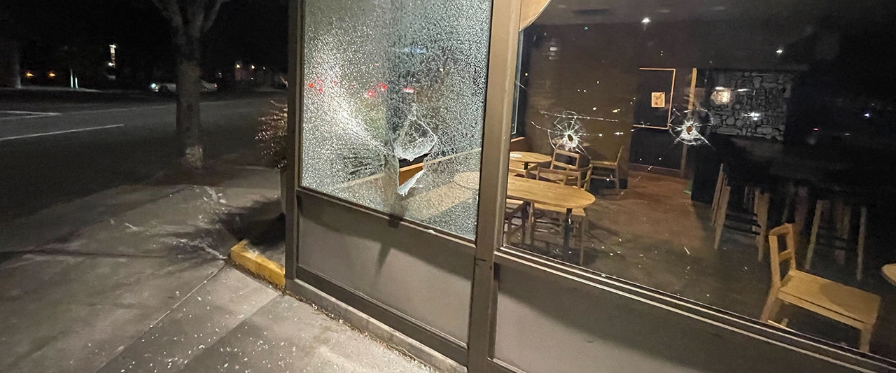 Rioters smash windows, graffiti threats on private property during violent Roe protests in Portland