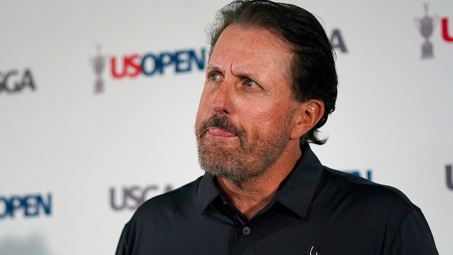 Golf legend Phil Mickelson laments gas prices, praises California gov candidate with drilling plan