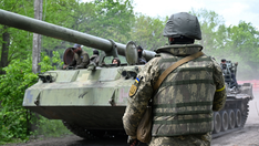Ukraine running out of ammunition, intelligence official says