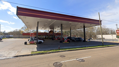 Memphis child calls mom while in stolen car being driven by suspect