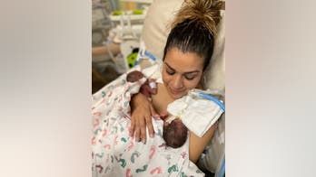 Mom gives birth to identical twins 3 days apart in Texas: 'Very uncommon'