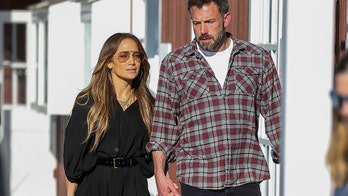 Jennifer Lopez calls Ben Affleck 'most selfless daddy ever' in loving Father's Day post