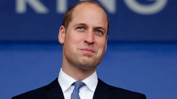 Prince William quietly sells magazines on the streets of London to help the homeless