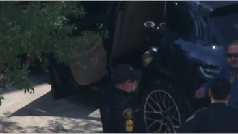 Texas father doesn't think mother should be charged after 5-year-old dies in hot car