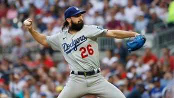 Dodgers stage late comeback and beat Braves behind Chris Taylor's big day
