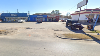 Houston shooting at tire shop leaves two people dead