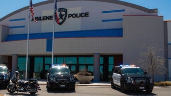 Texas police end 5-hour standoff with armed suspect