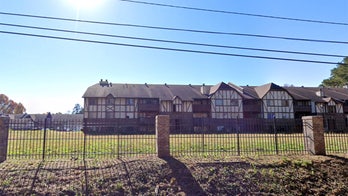 Georgia mother murdered at apartment complex after ex-boyfriend 'lured' her there: report