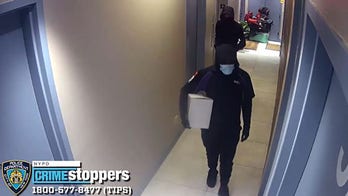 NYC robbery suspects impersonated FedEx workers to force way into apartment, shoot man in chest: police