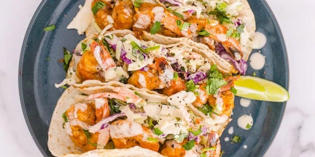 15-Minute Shrimp Taco with Slaw from iFOODreal.com