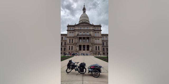 While Barnes was in Lansing, he met up with a couple he previously encountered in Ohio.