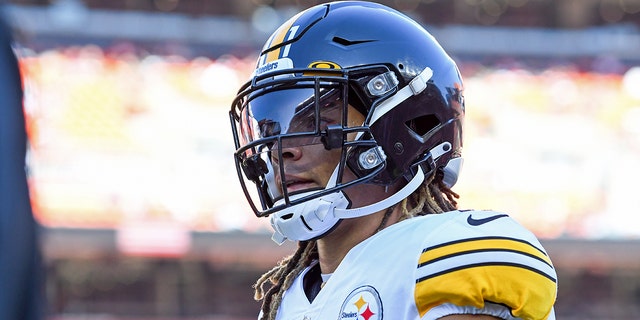 Chase Claypool of the Pittsburgh Steelers walks off the field prior to a game against the Browns at FirstEnergy Stadium on Oct. 31, 2021, in Cleveland, Ohio.