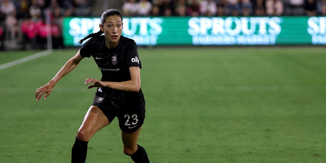 Angel City's Christen Press tears ACL in right knee | Fox News