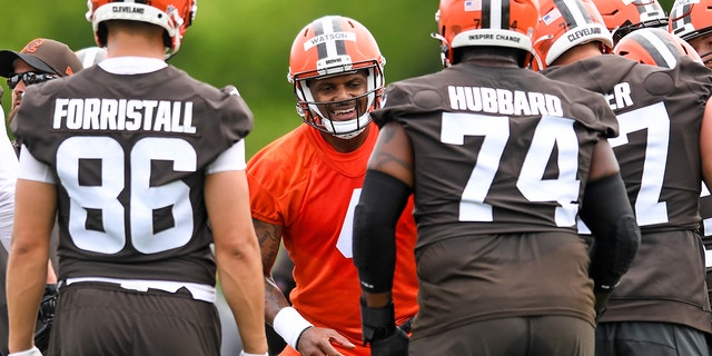 Deshaun Watson #4 of the Cleveland Browns runs a drill during the Cleveland Browns OTA at the Crosscountry Mortgage Campus on May 25, 2022 in Berea, Ohio.