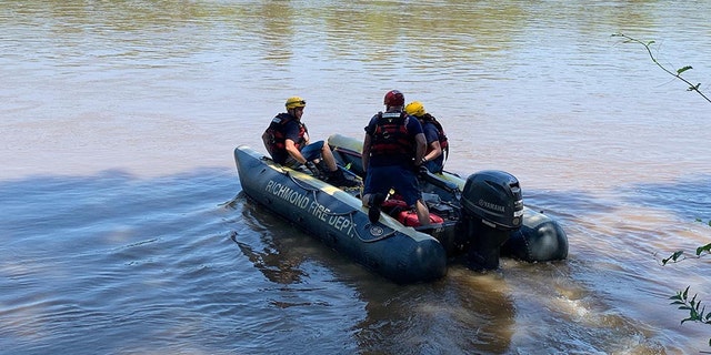 Richmond Fire Department officers search for two missing Virginia women on the James River (Richmond Fire Department)