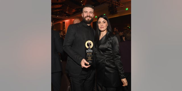 Sam Hunt and Hannah Lee Fowler have welcomed their daughter three weeks after she called off her divorce from the singer.