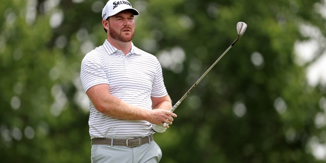 Grayson Murray optræder under Korn Ferry Tour AdventHealth Championship på Blue Hills Country Club den 19. maj 2022 i Kansas City, Missouri.