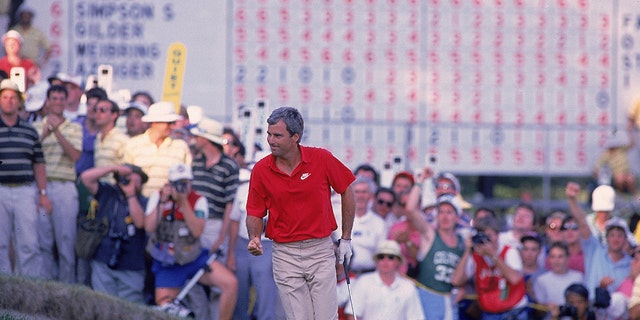 Curtis Strange is victorious after a shot during the U.S. Open at The Country Club in Brookline, Mass., June 19, 1988.