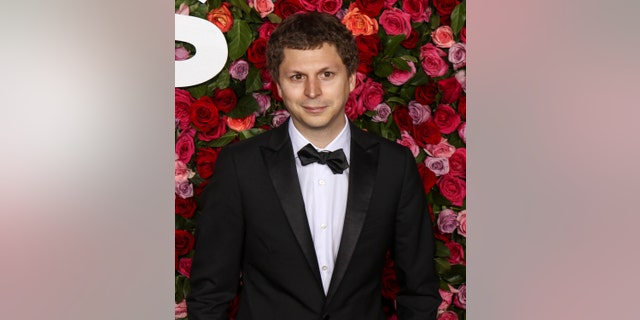 Michael Cera welcomed a child with his wife, Nadine, 今年.