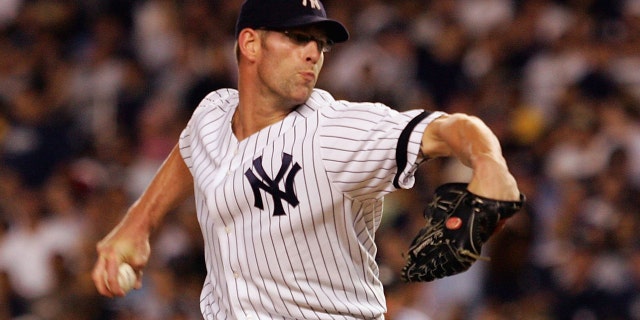 Kyle Farnsworth #48 of the New York Yankees pitches against the Chicago White Sox at Yankee Stadium in the Bronx borough of New York, New York, on July 31, 2007.