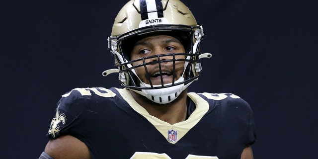 New Orleans Saints defensive end Marcus Davenport in the second quarter against the Carolina Panthers at the Caesars Superdome in New Orleans Jan. 2, 2022.