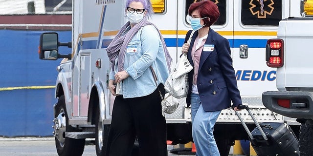 Kelly and Sharon Osbourne visit Ozzy Osbourne at the hospital amid his "major" surgery on Monday.