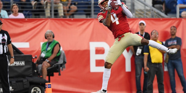 Osirus Mitchell of the Birmingham Stallions catches a pass for a touchdown in the second quarter against the New Orleans Breakers at Tom Benson Hall of Fame Stadium June 25, 2022, in Canton, Ohio.