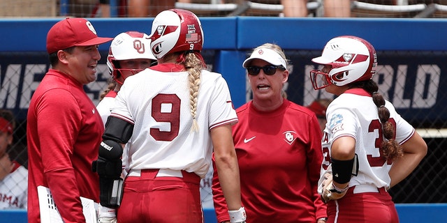 WCWS semis doubleheaders threaten player safety, coaches say | Fox News