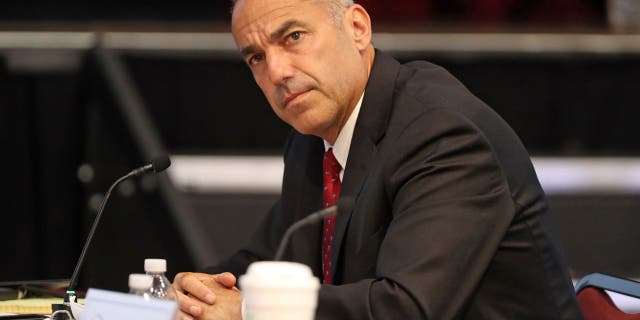Andrew Pollack at a meeting of the Marjory Stoneman Douglas High School Public Safety Commission in April 2018.