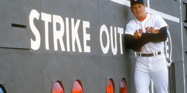 Roger Clemens #21 of the Boston Red Sox poses for this portrait prior to the start of a Major League Baseball game circa 1988 at Fenway Park in Boston, Massachusetts. Clemens played for the Red Sox from 1884-96.