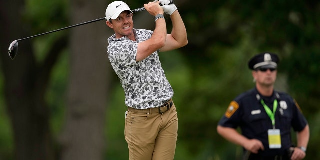 Rory McIlroy watches his shot on the fourth hole of the U.S. Open, June 16, 2022. 