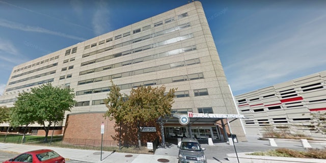 Morales fue trasladado de urgencia al Hospital de la Universidad de Temple en Filadelfia.