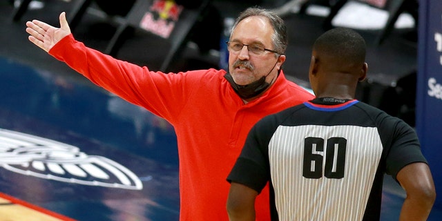 Head coach Stan Van Gundy argues a call to referee James Williams #60 during the second quarter of an NBA game against the New York Knicks at Smoothie King Center on April 14, 2021 in New Orleans, Louisiana.