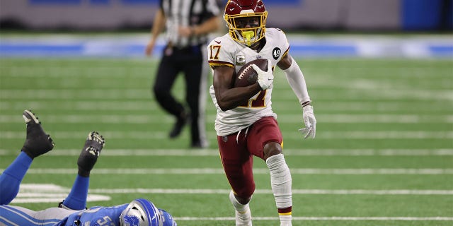 Terry McLaurin (17) of the Washington football team runs after a catch against the Detroit Lions on November 15, 2020 at Ford Field in Detroit. 