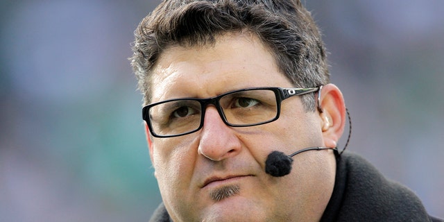 Tony Siragusa of Fox Sports stands on the sideline during a game between the Philadelphia Eagles and the Arizona Cardinals on Dec. 1, 2013 at Lincoln Financial Field in Philadelphia, Pennsylvania. The Eagles won 24-21.