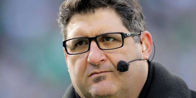 Tony Siragusa of Fox Sports stands on the sideline during a game between the Philadelphia Eagles and the Arizona Cardinals on Dec. 1, 2013 at Lincoln Financial Field in Philadelphia, Pennsylvania. The Eagles won 24-21.