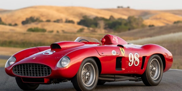 los 1955 Ferrari 410 Sport was raced by Carroll Shelby during the 1956 a través de 1958 estaciones.