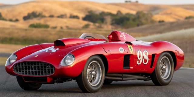 Die 1955 Ferrari 410 Sport was raced by Carroll Shelby during the 1956 deur 1958 seisoene.