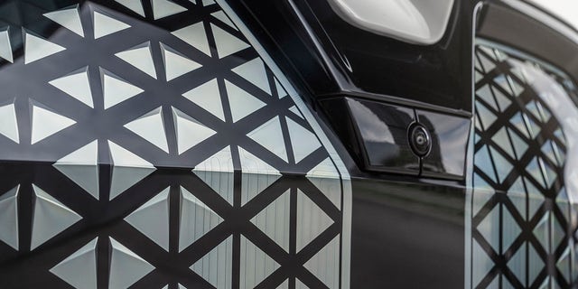 The iX grille is coated in a polyurethane that can heal scratches with applied heat.