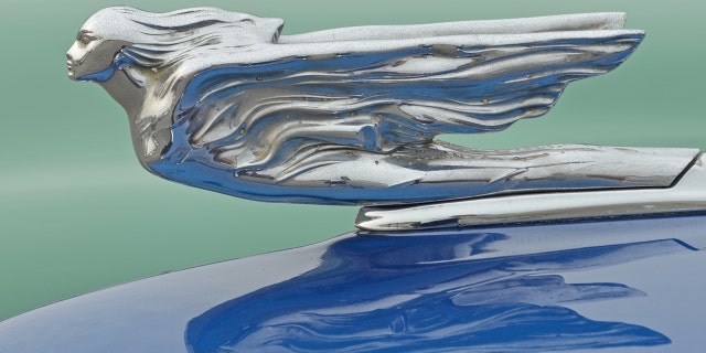 The goddess ornament was on the 1941 Cadillac.