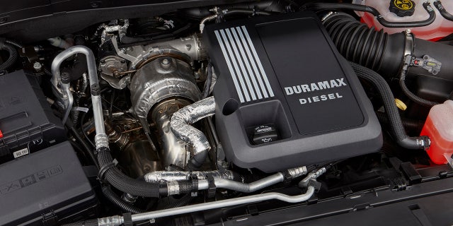 The Tahoe is available with a 3.0-liter Duramax turbodiesel engine.