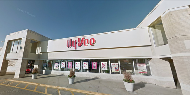 Google Maps screen shot of Hy-Vee grocery store in Des Moines, Iowa. 